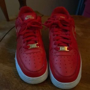 Womens Air force 1’s
